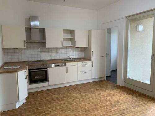 Neue Einbauküche - 2 Zimmer Etagenwohnung zur Miete in Chemnitz