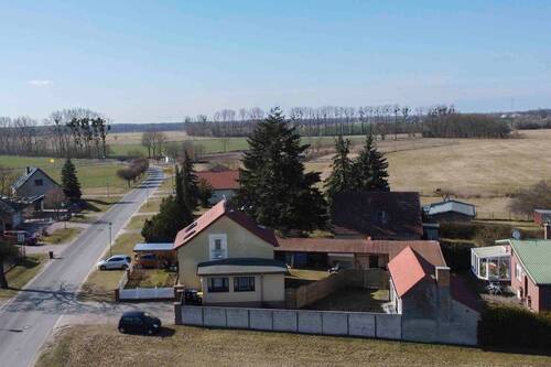 Ansicht Giebelseite (Nordost) - 5 Zimmer Einfamilienhaus zum Kaufen in Liebenwalde