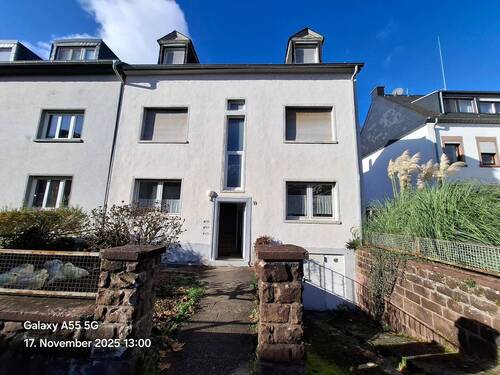 Straßenansicht - 9 Zimmer Mehrfamilienhaus, Wohnhaus zum Kaufen in Trier