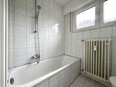 Tageslichtbad im 1. OG rechts - 