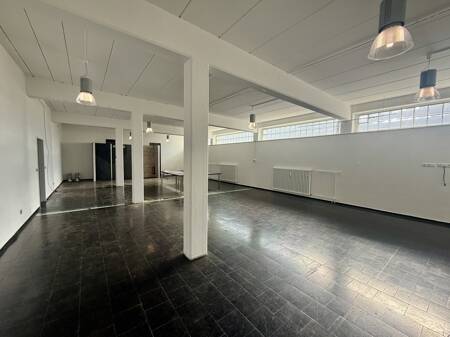 Büro- oder Ausstellungsflächen - 