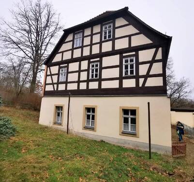Ansicht - 7 Zimmer Mehrfamilienhaus, Wohnhaus zum Kaufen in Grünberg