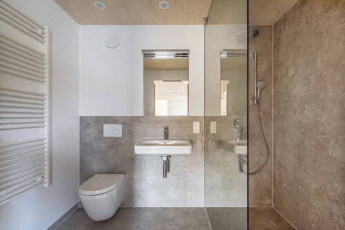 Badezimmer - 4 Zimmer Einfamilienhaus in Hohenschäftlarn