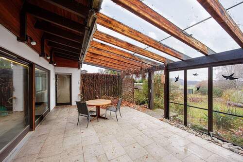 Terrasse - Einfamilienhaus mit 194,00 m² in Erdmannhausen zum Kaufen