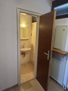 Gäste WC Eingang EG - 