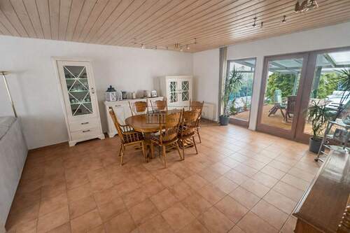 Essen mit der Familie mit Ausblick - Mehrfamilienhaus, Wohnhaus mit 110,00 m&sup2; in Berlin zum Kaufen