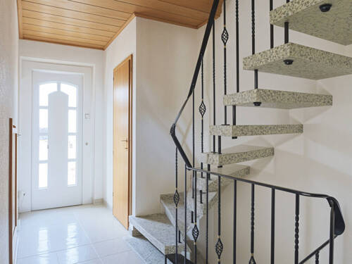 Eingangsbereich - 3 Zimmer Doppelhaushälfte zum Kaufen in Velbert