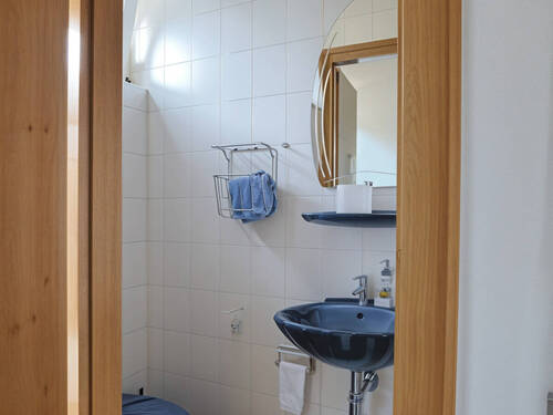 Gäste-WC - 3 Zimmer Doppelhaushälfte in Velbert