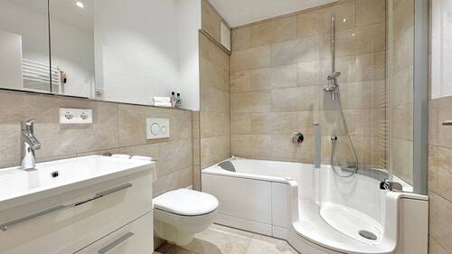 Saniertes Badezimmer - 