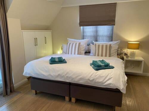 1. Schlafzimmer im OG - 