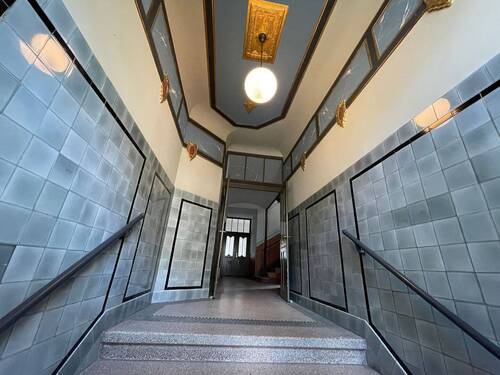 Hauseingang.JPG - Maisonette Wohnung mit exklusiver Ausstattung!! Fußbodenheizung!!!!