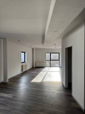 Büro - Büro mit 94,00 m&sup2; in Dresden zur Miete