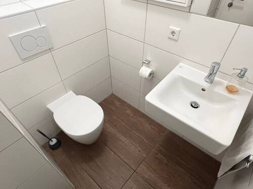 WC - 