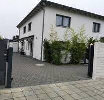 Luxuriöses Haus mit schönem Garten in Top-Wohnlage, Nürnberg-Mögeldorf