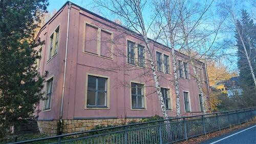 Seitenansicht - Einfamilienhaus mit 750,00 m&sup2; in Dresden zum Kaufen