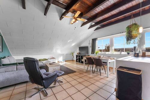 DG Wohn-/Essbereich mit offenen Balken - 