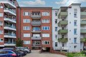 Ansicht Rückseite - 2 Zimmer Mehrfamilienhaus, Wohnhaus zum Kaufen in Kiel