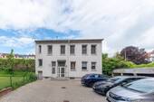 Hinterhofgebäude - 