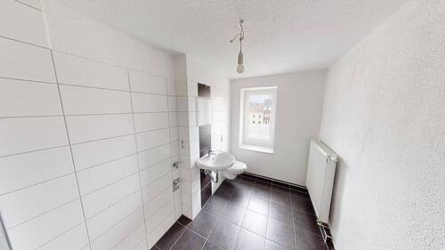 Bad Vergleichswohnung - 2 Zimmer Etagenwohnung zur Miete in Chemnitz