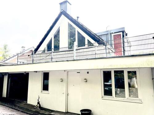 Objektansicht Straßenseite - 6 Zimmer Mehrfamilienhaus, Wohnhaus zum Kaufen in Rösrath