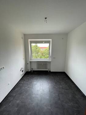 Küche (Küchenzeile wird noch montiert) - Etagenwohnung mit 78,00 m² in Nürnberg zur Miete