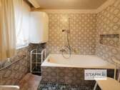 OG Badezimmer mit Wanne.jpg - 