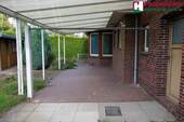 Überdachte Terrasse - 6 Zimmer Einfamilienhaus in Aurich