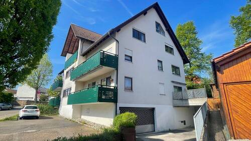 Tiefgarageneinfahrt - Etagenwohnung mit 57,20 m² in Zell unter Aichelberg zum Kaufen