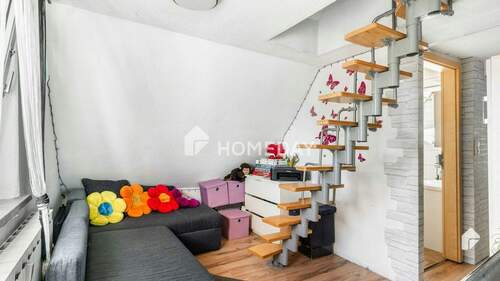 1. OG Wohnzimmer 1 - 