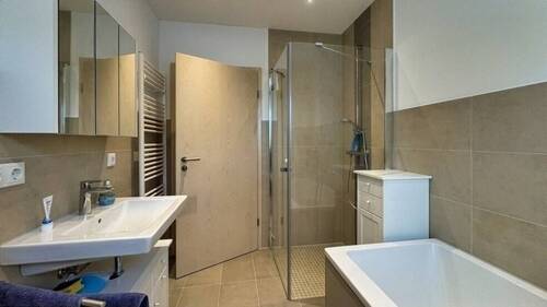 Bodenebene Dusche - 
