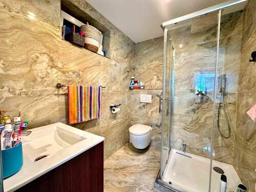 Einlieger Whg. Badezimmer.jpg - 