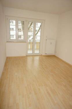 DSC02143 - Wohnen am Heimgarten frei ab 1.8.26 1. OG Balkon Bad mit Dusche !