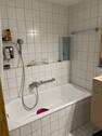 Bad mit Wanne - 