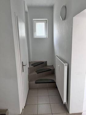 Flur zum Gäste WC - 