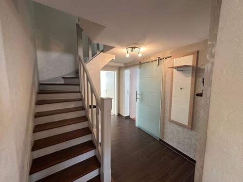 tempImageAiyll7.jpg - 