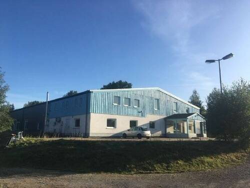 Halle Außenansicht - 