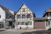 Straßenansicht - Leben, wo Geschichte wohnt - großes Fachwerkhaus mit viel Platz für Ideen