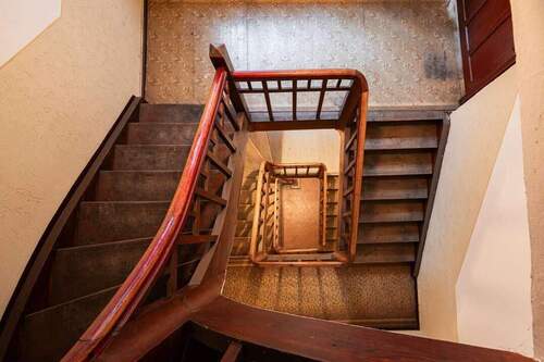 009_Beeindruckende Treppenanlage - 