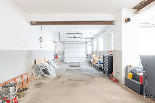Garage hinter Anbau - 