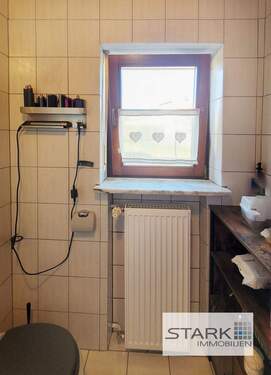 Badezimmer zum Fenster.jpg - 