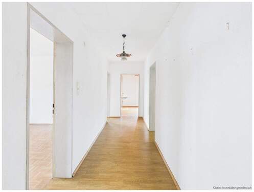 Flur 1. OG - 