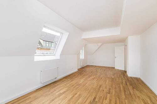 Wohnen - Etagenwohnung mit 92,90 m&sup2; in Leipzig zum Kaufen