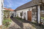 Garage - 