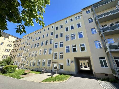 Hausansicht - Etagenwohnung mit 42,10 m² in Chemnitz zur Miete