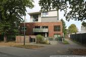 Hausansicht - Traumhafte, sonnige u. ruhige Wohnung mit Lift und Tiefgarage !