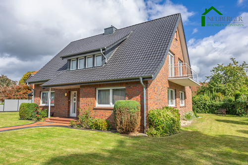 Ansicht S - Modernisiertes Ein- oder Zweifamilienhaus mit großem Garten in zentraler Lage