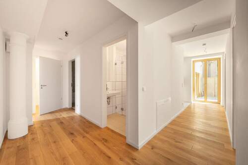 Flur - 4 Zimmer Etagenwohnung in München