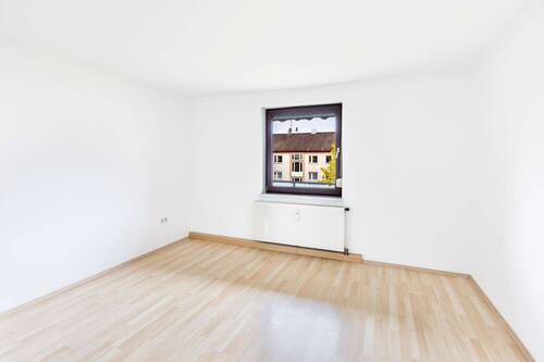 Schlafzimmer - 3 Zimmer Etagenwohnung in München