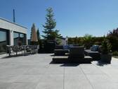 Terrasse - FREISTEHENDES EINFAMILIENHAUS IN TOPLAGE AM BLOSENBERG! offene Bauweise * große Terrasse* Doppelgarage * drei Stellplätze