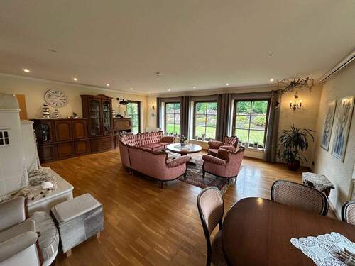 tempImageoM10aR.jpg - 